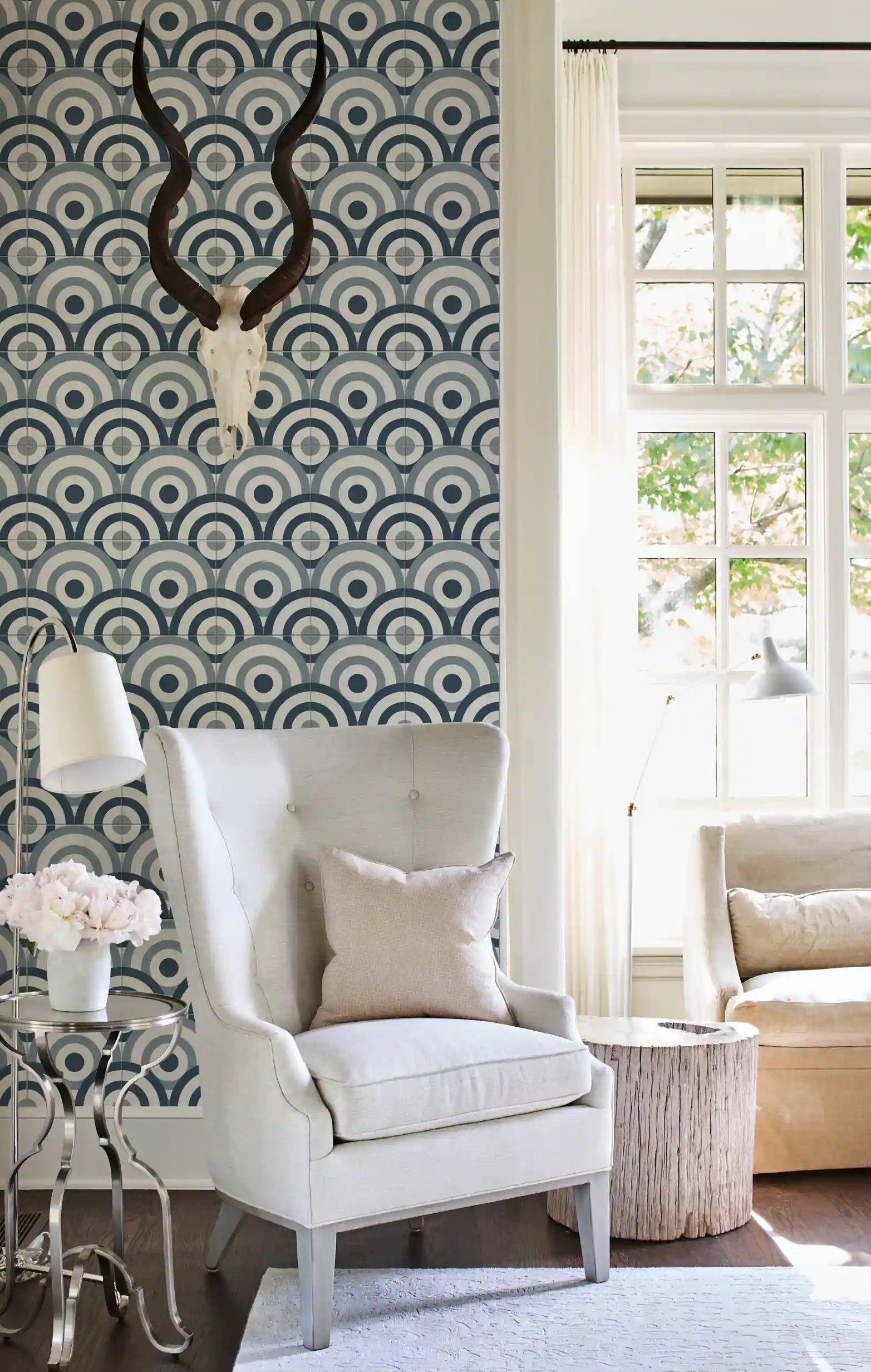 COLAMO Azulejo autoadhesivo azul brillante con estampado gráfico, protector contra salpicaduras impermeable para despegar y pegar