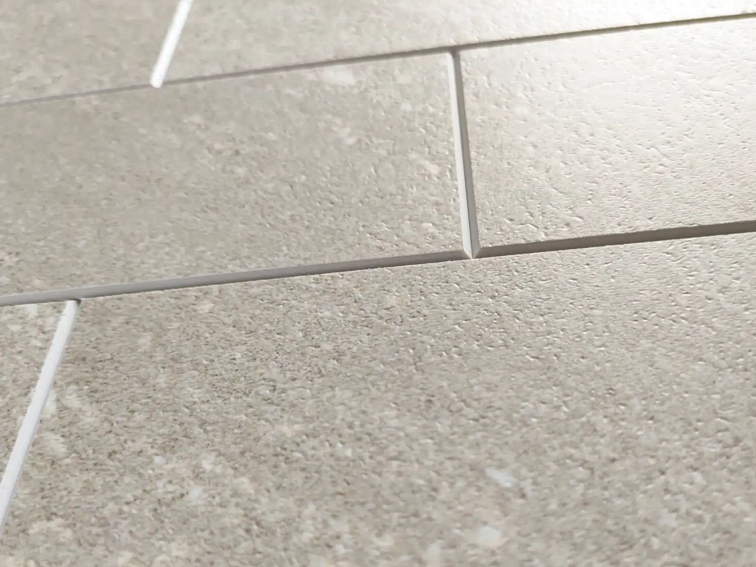 COLAMO Faux Stone Beige Peel and Stick Subway Tiles Vinyl Backsplash