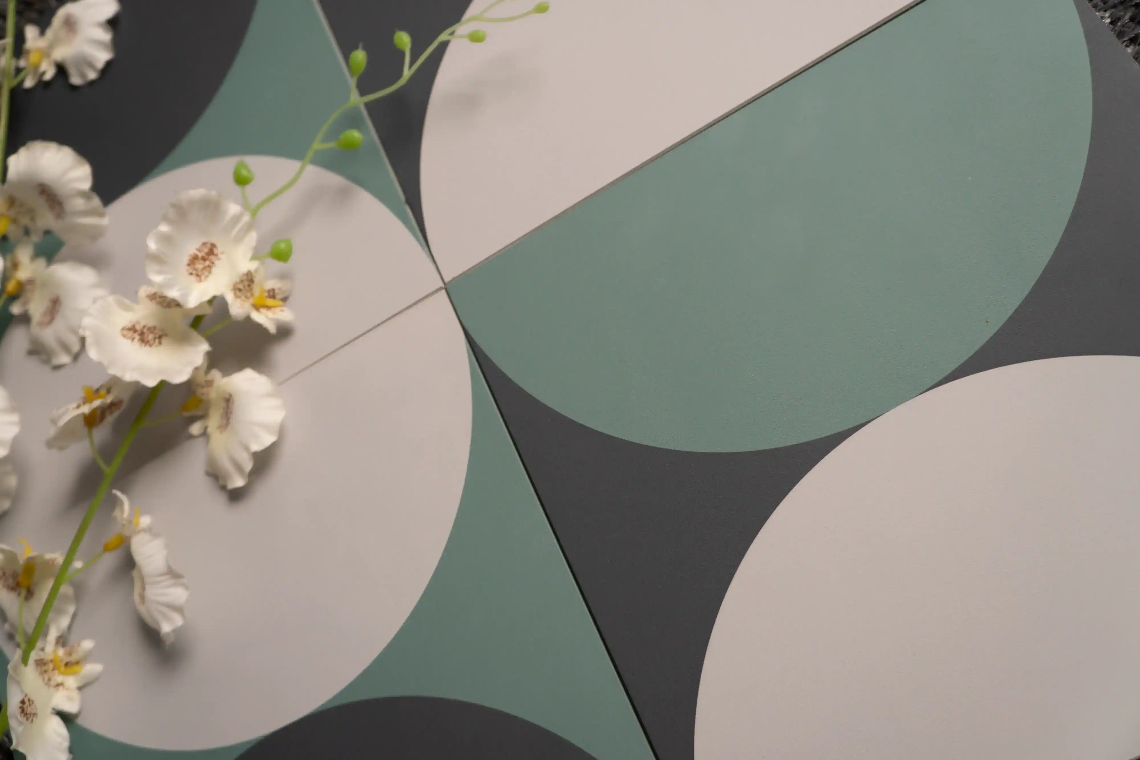 COLAMO Mid-Century Modern Green Geometric Peel and Stick Backsplash - Matte Retro Art Deco Tile