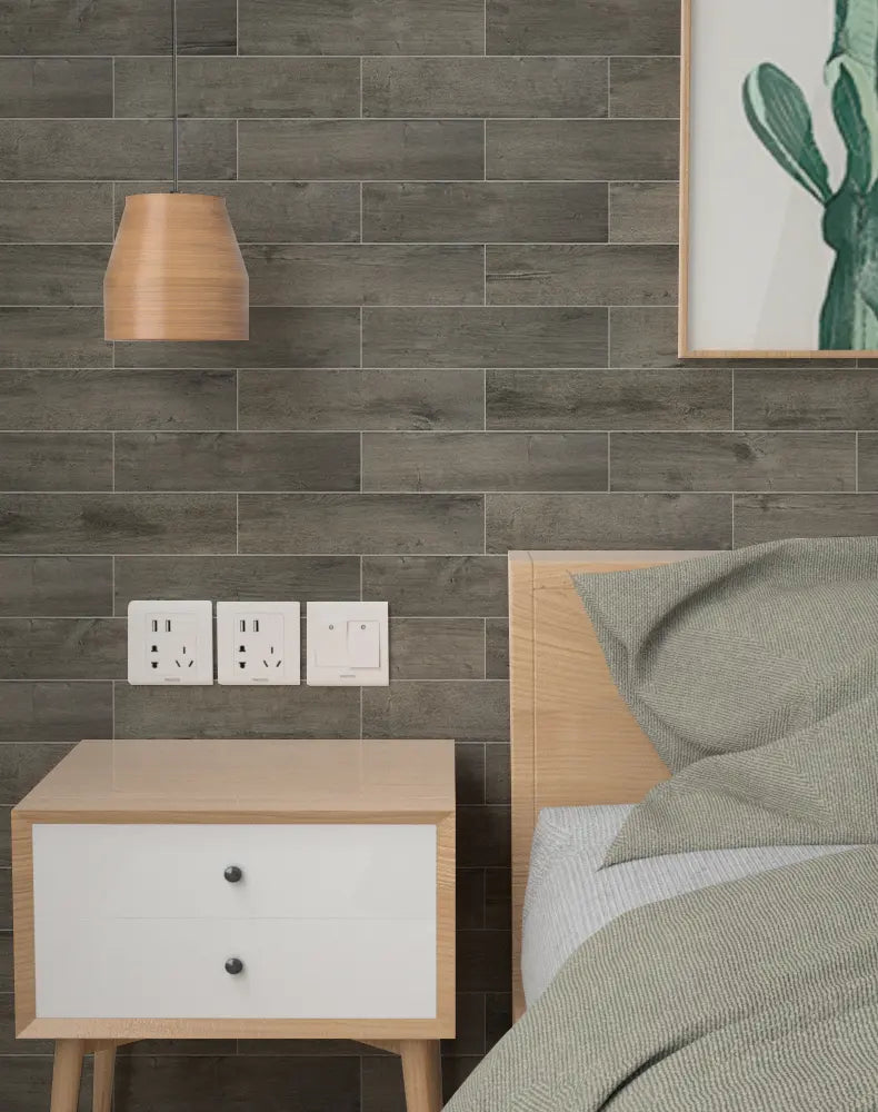Carreaux imitation bois d'Athènes en chêne gris patiné COLAMO, imperméables, épais et rigides, à peler et coller