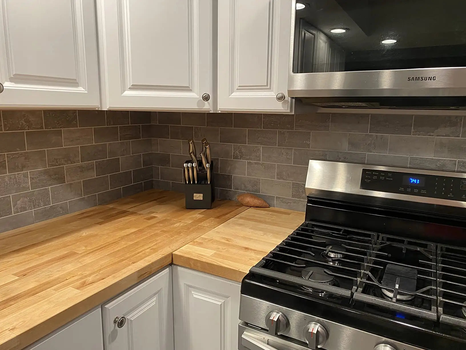 COLAMO Medium Gray Vinyl Concrete Look Peel and Stick Backsplash Subway Tiles