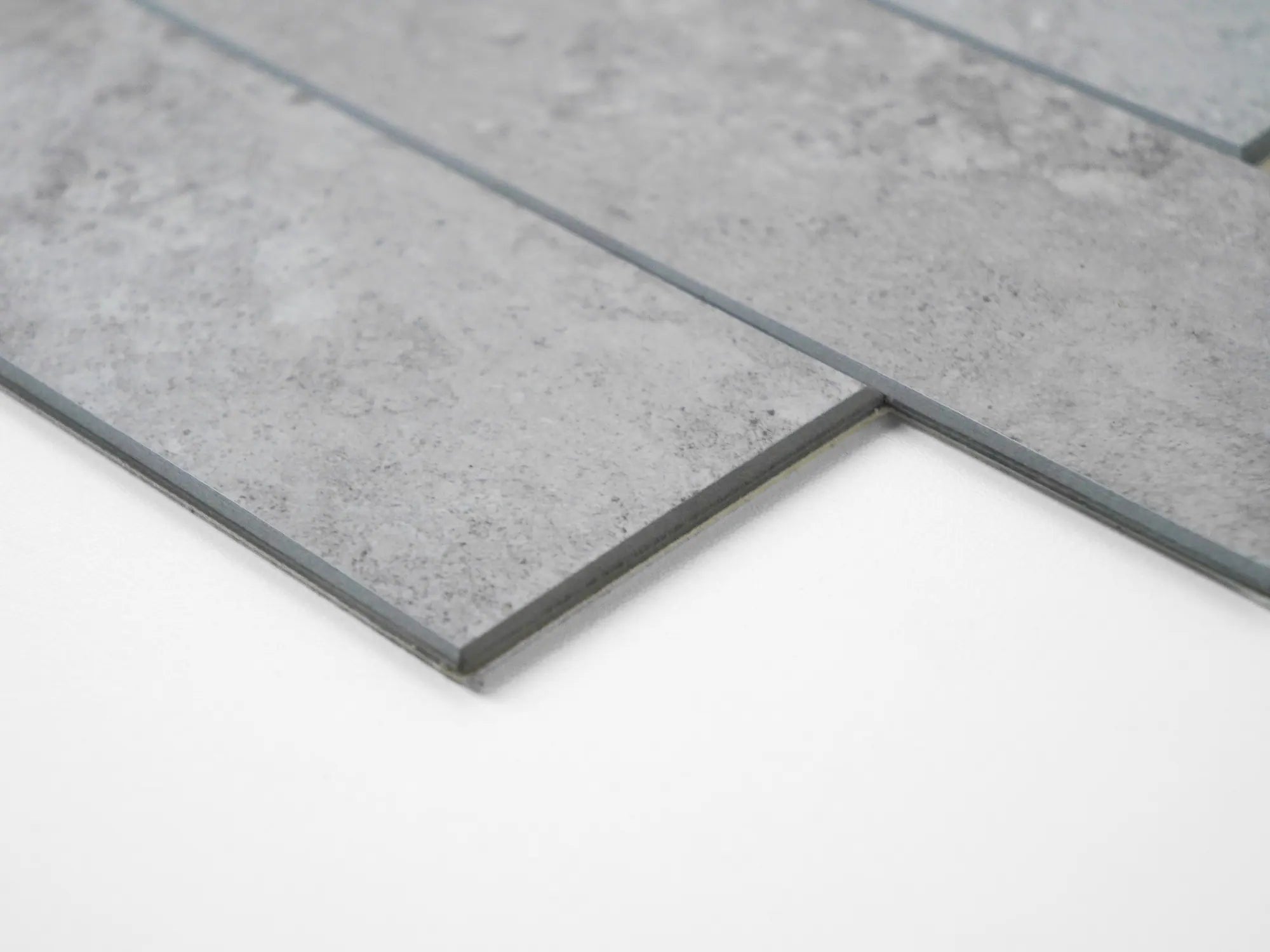 Crédence autocollante en carreaux de métro allongés COLAMO, gris clair
