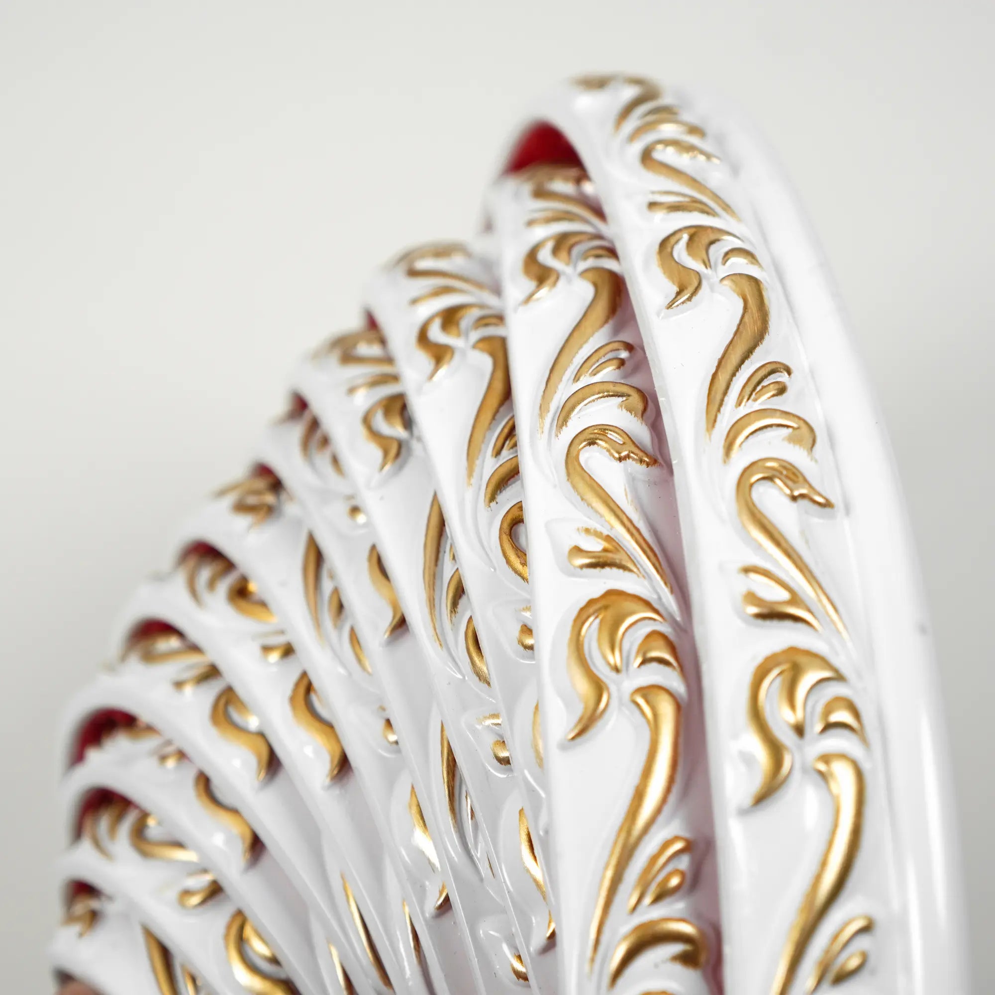 COLAMO Gilded Crown White Molding Trim Adhesive Peel and Stick Baseboard Trim Tile Edge Trim