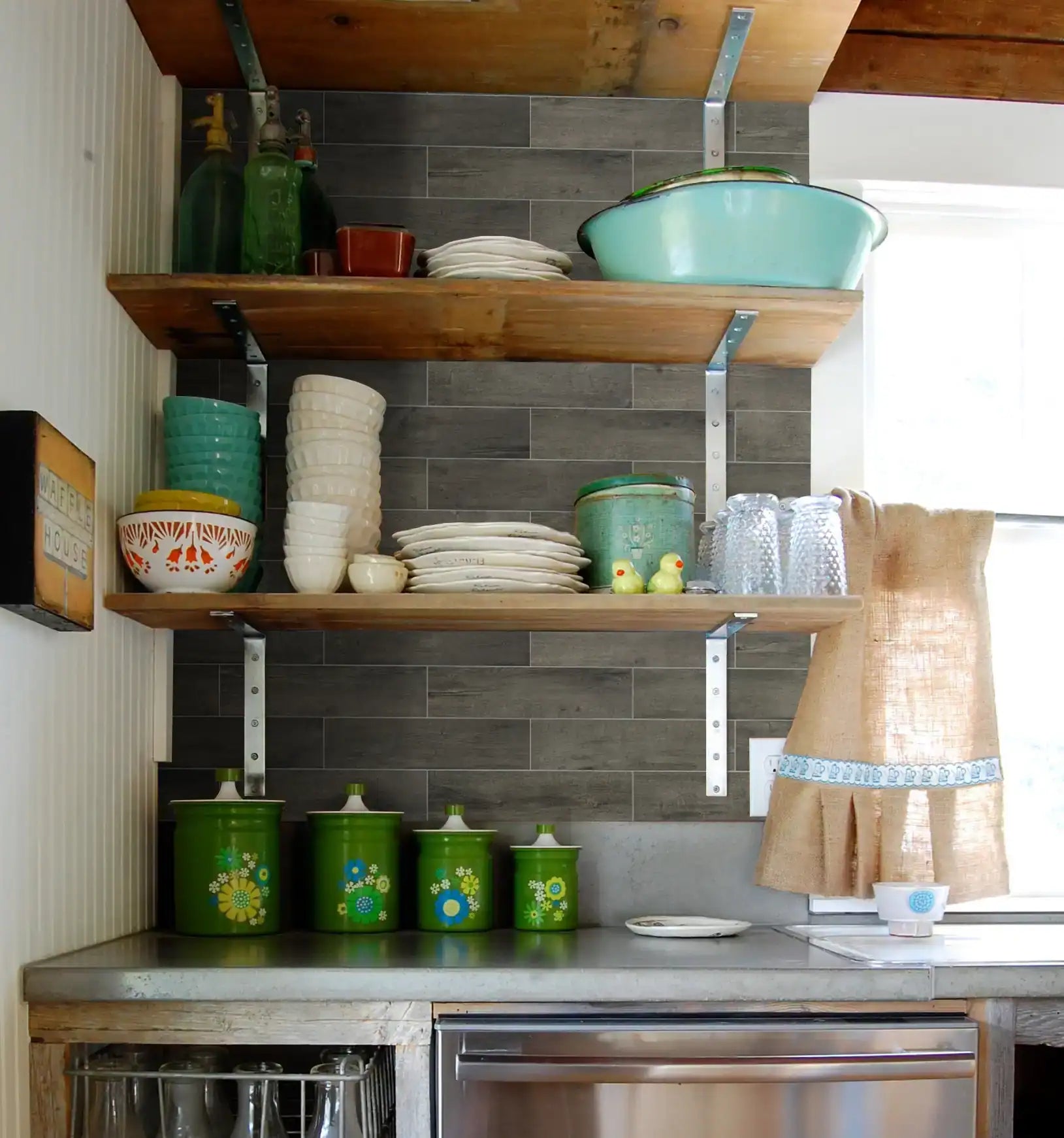 COLAMO Weathered Gray Oak Athens Wood Look Tiles Waterproof Thick Rigid Peel and Stick Backsplashes